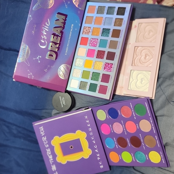 Make up bundle - Picture 2 of 5